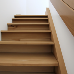 Escalier en Bois : Alliance Parfaite entre Tradition et Modernité pour un Intérieur Accueillant Montesson